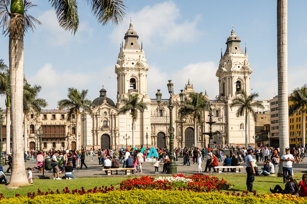 3. Nov.   Lima - Plaza Mayor: Kathedrale & Erzbischöfliches Palais