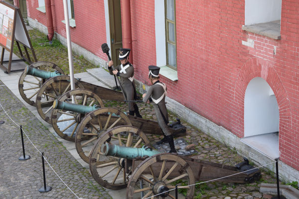 alte Kanonen auf der Peter und Paul Festung