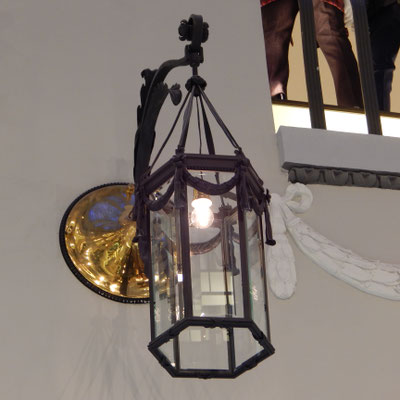 Lampe im Kaufhaus DLT