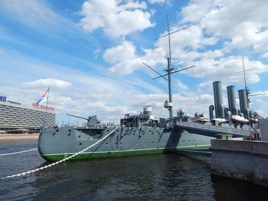 Aurora im Hafen von Sankt Petersburg