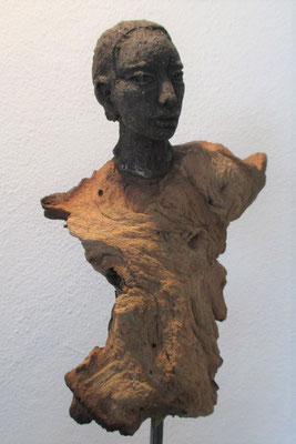 Tree-People, Keramik-Holz, ca. 45 cm