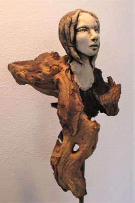 Tree-People, Keramik-Holz, ca. 30 cm