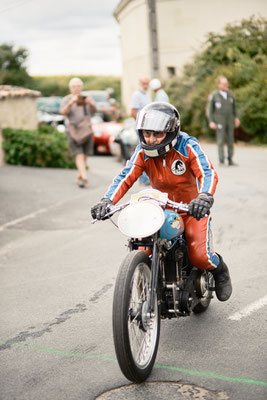 La montée historique du puy notre dame © Stephane Moreau Photographe