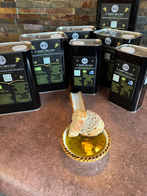 Olivenöl Extra Vergine – probieren und kaufen im Restaurant in Kirchbichl, Tirol.