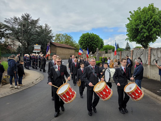 Cliché mairie de Brassac-les-Mines.