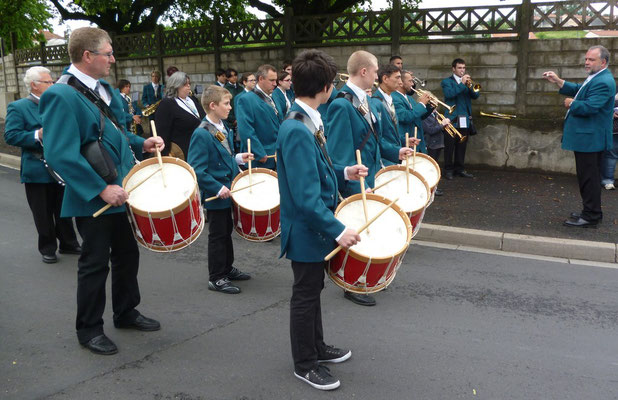 Défilé du jumelage germano-italiano français du 27 mai 2012 à Brassac-les-Mines