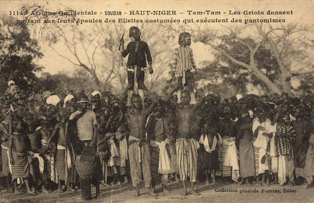 the same image (Manjanin/Mendiani dancers) differently attributed to southern Mali (compare above image)