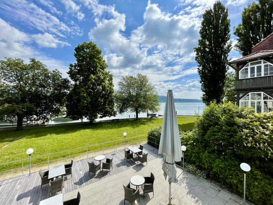 Sonnenterrasse zum See