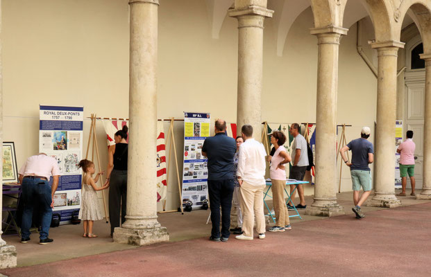 Beaucoup de monde sur le stand de l'Amicale...