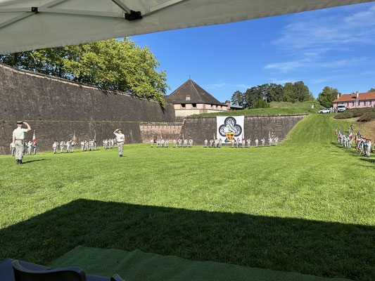 Présentation au chef de corps du 35e R.I.