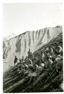 Troisième pause.