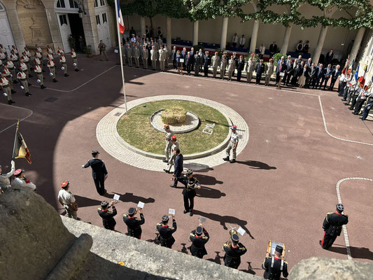 Déplacement vers le drapeau...