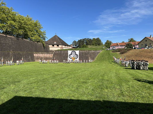 ...pour débuter la cérémonie