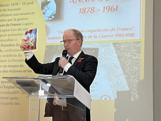 ...l'exposé de Garth Drury, président de la British Legion, Lyon Liberation Branch.