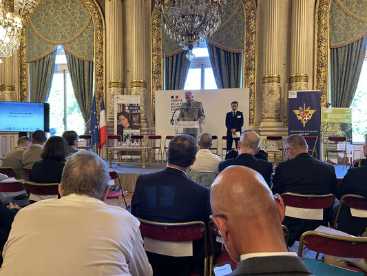 Ouverture des débats par le GCA Denis MISTRAL, Gouverneur Militaire de Lyon