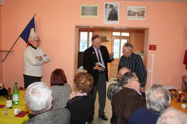 Mot de remerciement à Monsieur LAROCHE, président des Anciens combattants de Caluire