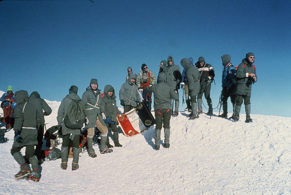 ...enfin arrivés ! (4807 m à l'époque).