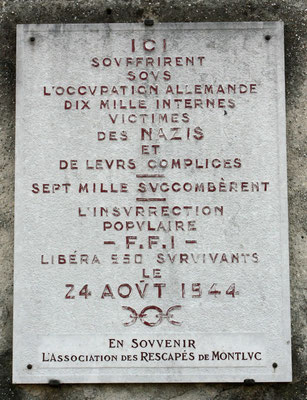 Plaque souvenir à l'entrée