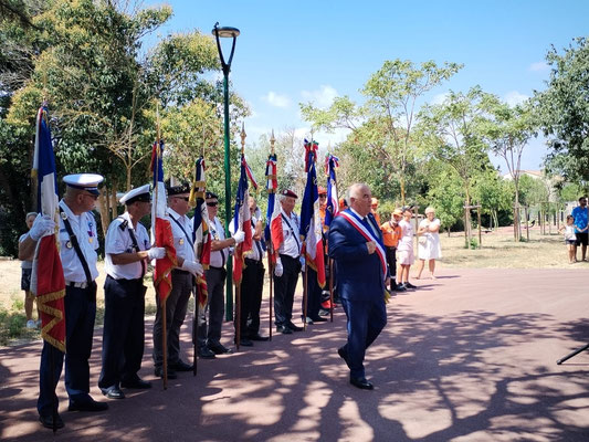 Bienvenue aux porte-drapeaux.