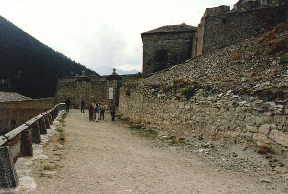 Arrivée à l'entrée du fort Marie-Christine, partie des forts de l'Essaillon