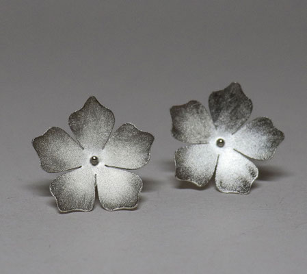 Flowers of Hope and Freedom • Ohrschmuck 2020 • Silber