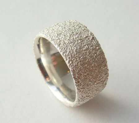Moon Dust • Ring 2012 • Silber