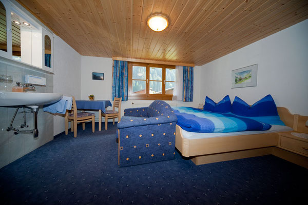 HAUS DAHEIM Partenen - Doppelzimmer Silvretta