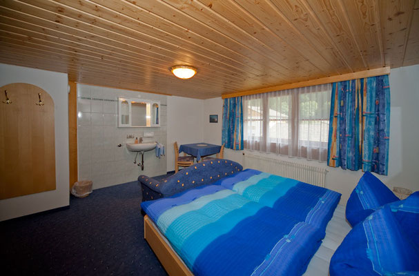 HAUS DAHEIM Partenen - Doppelzimmer Silvretta