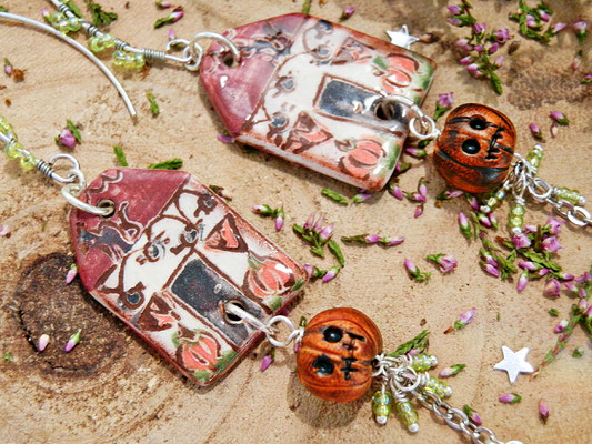 Halloween pumpkin earrings, orange pumpkin earrings, unique halloween earrings, jack o' lantern, orange halloween jewelry,