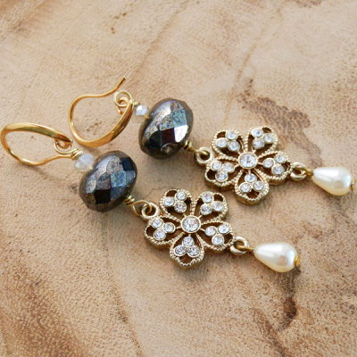 historische sieraden, 18de eeuwse oorbellen voor kostuum events en reenactment