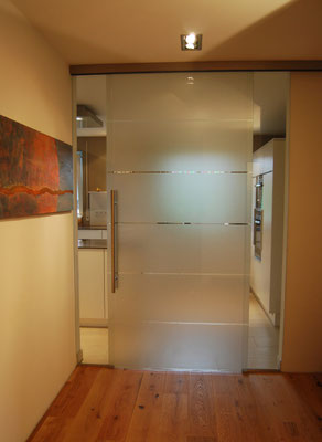 Zimmertür aus Milchglas 