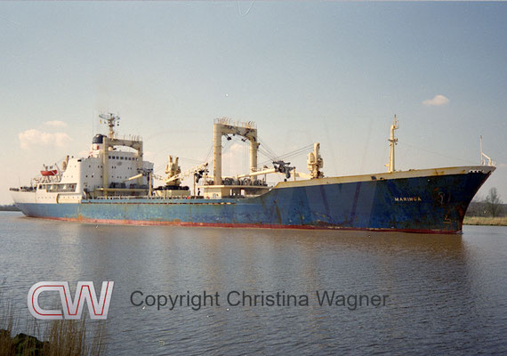 Die MARINGA war 1989 als Linienfrachter ein eher seltener Gast im Nord-Ostsee-Kanal