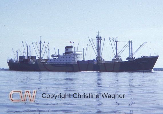 Die 1958 gebaute ETHA RICKMERS 