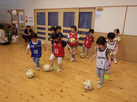 ドリブルからゴール！！