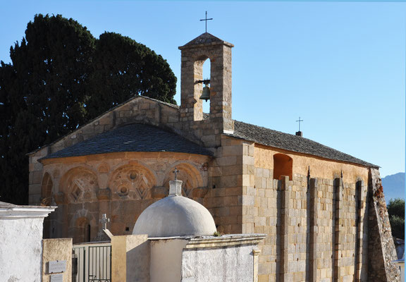 Lumio - Chapelle Saint-Pierre-Saint-Paul (ensemble)