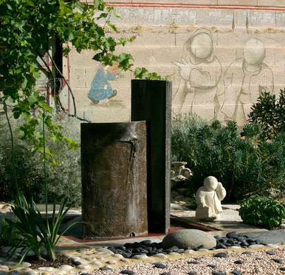 Fontaine contemporaine pour jardin