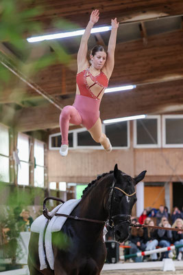 Lara Veth, Schwegenheim