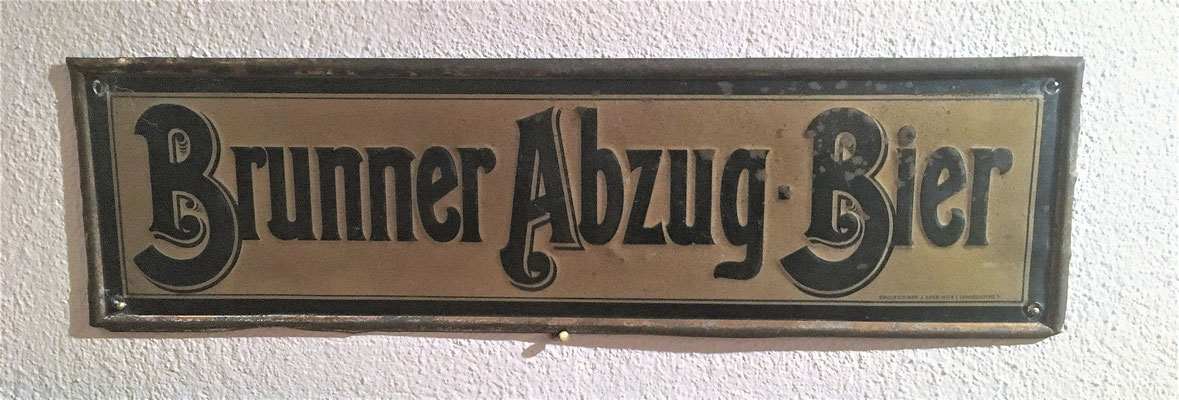 013 Brauerei Brunn am Gebirge, Blech, Abm. 12,5 cm x 46,5 cm, Impressum: Bruchsteiner & Sohn Wien I Concordiaplatz 5., ca. 1900
