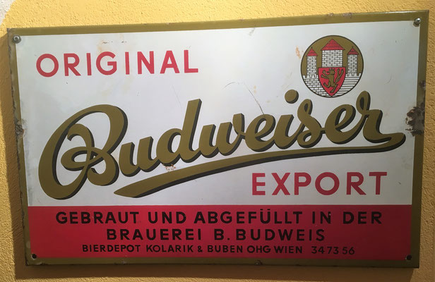 086 Kolarik Wien, Abfüller Budweiser in Wien, Email, 36 cm  x 59 cm, kein Impressum, ca. 1950