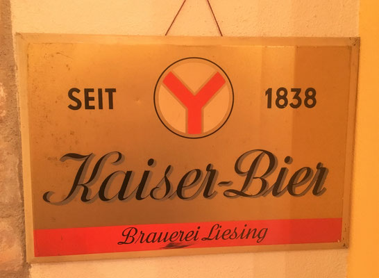 113 Brauerei Liesing, Pappe überzogen mit Blech,  Abm. 22 cm x 33,5 cm, kein Impressum, ca. 1930
