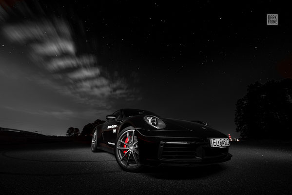 Porsche Łódź Dark Frame