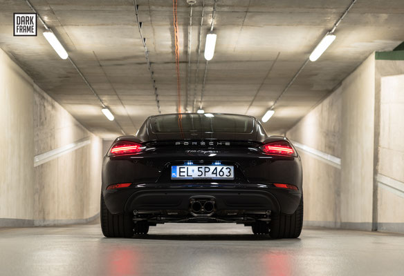 Porsche Cayman Łódź Dark Frame