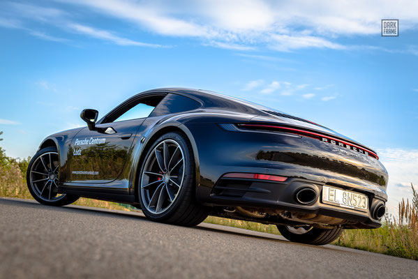 Porsche Łódź Dark Frame