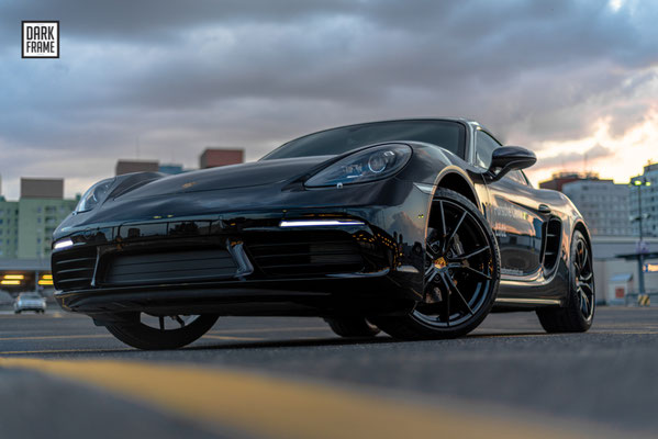 Porsche Cayman Łódź Dark Frame