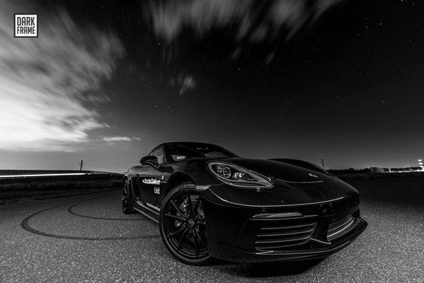 Porsche Cayman Łódź Dark Frame