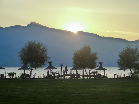 letzte Nacht in Albanien am Shkodrasee