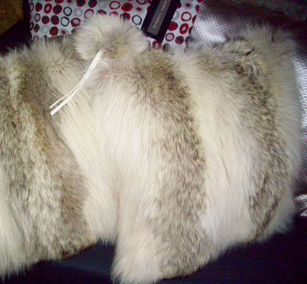 coussin fourrure
