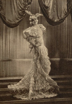 Tola Mankiewiczówna w scenie z filmu Pani minister tańczy 1937
