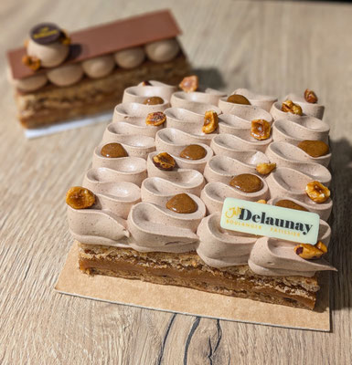 Alexandre : dacquoise noisette, caramel, ganache montée à la noisette