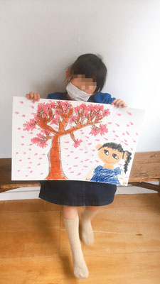 幼児クラス　桜の木を描こう